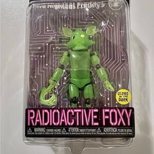 Funko Action Figure Five Nights at Freddy's - Radioactive Foxy Glow In The Dark